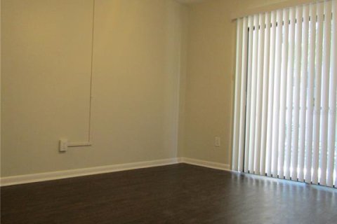 Condominio en alquiler en Tampa, Florida, 2 dormitorios, 79.62 m2 № 1877398 - foto 11