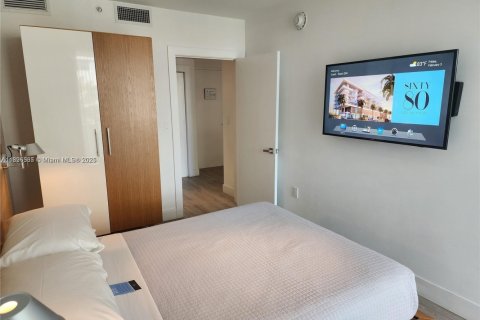 Condo in Miami Beach, Florida, 1 bedroom  № 1947270 - photo 14