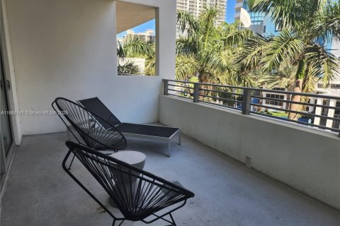 Condo in Miami Beach, Florida, 1 bedroom  № 1947270 - photo 16