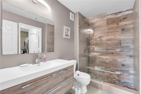 Condominio en venta en Clearwater, Florida, 1 dormitorio, 65.12 m2 № 1816647 - foto 15