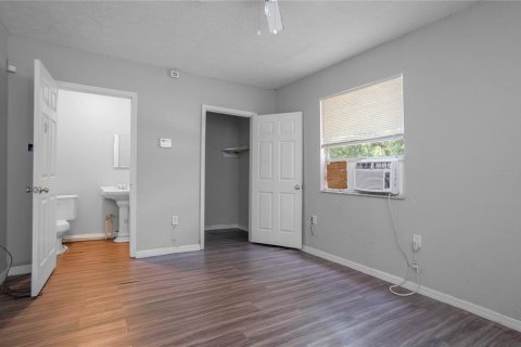 House in Brooksville, Florida 2 bedrooms, 141.21 sq.m. № 1657056 - photo 15