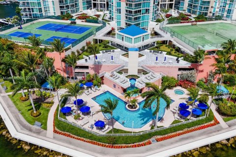 Купить кондоминиум в Авентура, Флорида 2 спальни, 149.57м2, № 1978389 - фото 3