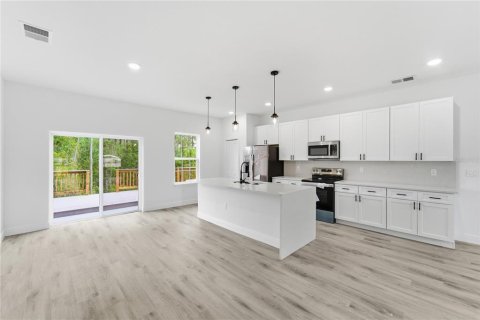 Villa ou maison à louer à Ocala, Floride: 4 chambres, 164.81 m2 № 2091460 - photo 3