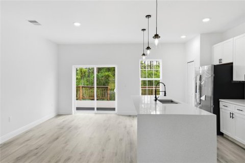 Villa ou maison à louer à Ocala, Floride: 4 chambres, 164.81 m2 № 2091460 - photo 7