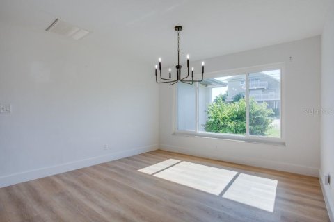 Casa en venta en Saint Petersburg, Florida, 3 dormitorios, 182.09 m2 № 1888477 - foto 13