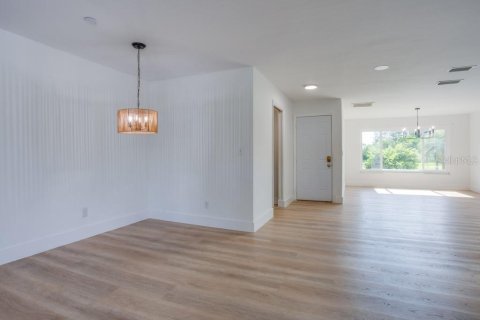 Casa en venta en Saint Petersburg, Florida, 3 dormitorios, 182.09 m2 № 1888477 - foto 17