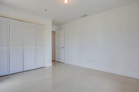 Casa en venta en Saint Petersburg, Florida, 3 dormitorios, 182.09 m2 № 1888477 - foto 28
