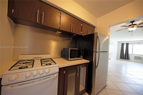 Copropriété à vendre à Miami Beach, Floride: 1 chambre, 61.59 m2 № 2066246 - photo 6