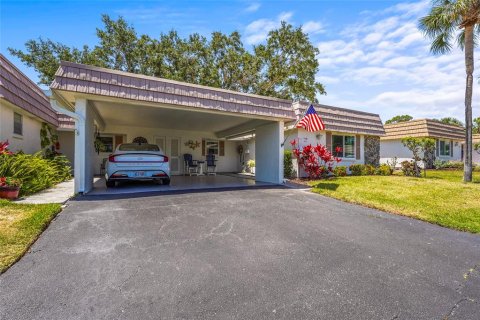 House in Sarasota, Florida 2 bedrooms, 104.05 sq.m. № 2108398 - photo 4