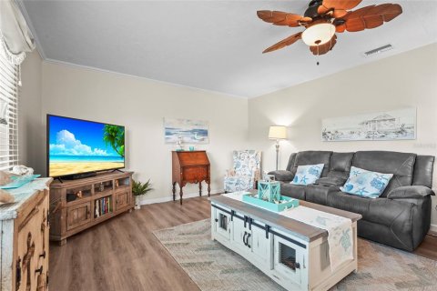House in Sarasota, Florida 2 bedrooms, 104.05 sq.m. № 2108398 - photo 20
