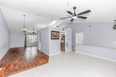 Villa ou maison à vendre à Deltona, Floride: 3 chambres, 161.56 m2 № 2149546 - photo 9