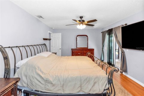 Villa ou maison à vendre à Deltona, Floride: 3 chambres, 161.56 m2 № 2149546 - photo 18