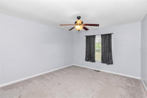 Villa ou maison à vendre à Deltona, Floride: 3 chambres, 161.56 m2 № 2149546 - photo 24
