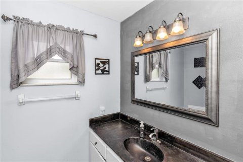 Villa ou maison à vendre à Deltona, Floride: 3 chambres, 161.56 m2 № 2149546 - photo 25