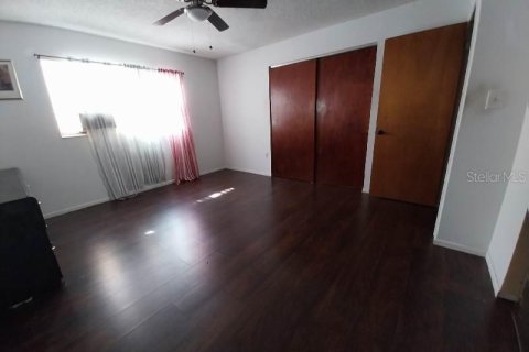 House in Frostproof, Florida 2 bedrooms, 89.93 sq.m. № 2218656 - photo 11