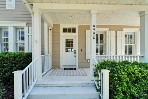 House in Apollo Beach, Florida 3 bedrooms, 231.14 sq.m. № 1857665 - photo 3