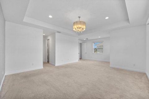 House in Parkland, Florida 5 bedrooms, 387.96 sq.m. № 2088057 - photo 26