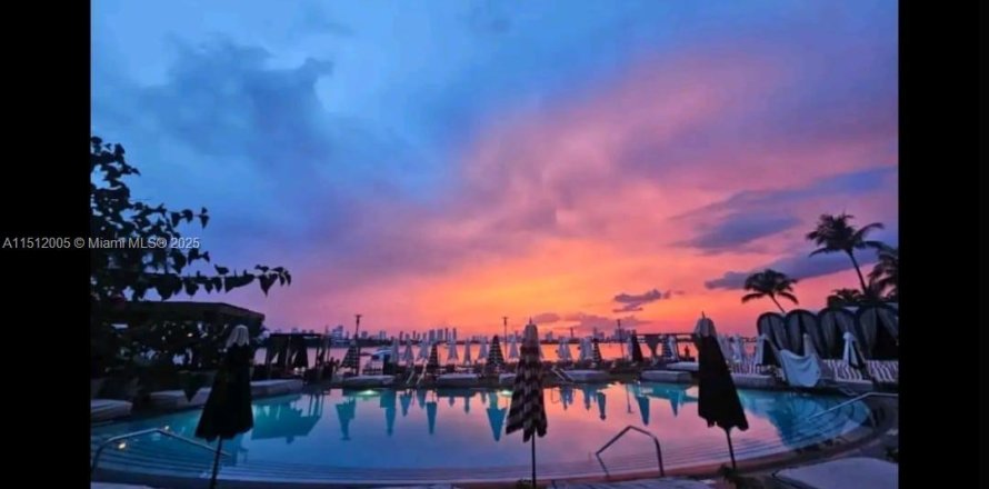 Condominio en Miami Beach, Florida, 1 dormitorio № 1863819