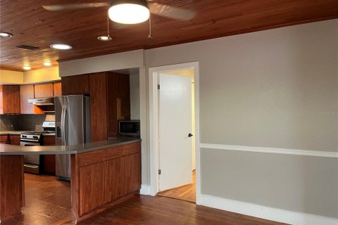 Villa ou maison à louer à Orlando, Floride: 3 chambres, 179.12 m2 № 2405278 - photo 11