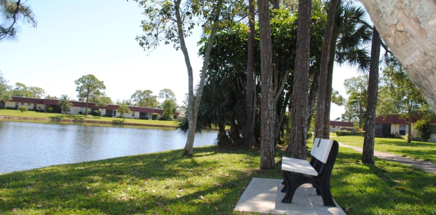 Condo in Lake Worth, Florida, 1 bedroom  № 1139139