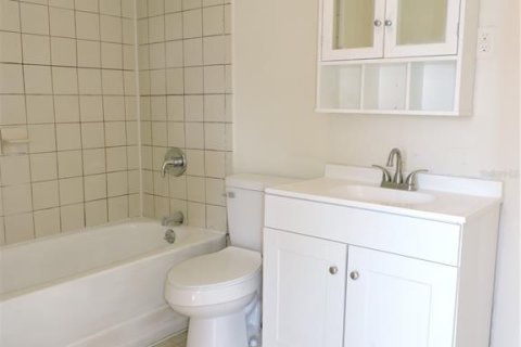 Купить виллу или дом в Лейк-Уэльс, Флорида 9 комнат, 148.36м2, № 1440864 - фото 22
