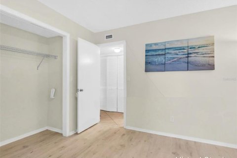 Condo in Oldsmar, Florida, 2 bedrooms  № 2398367 - photo 15