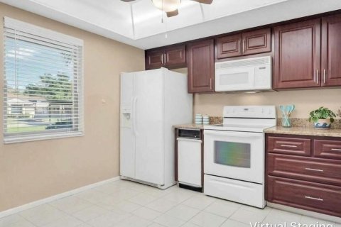 Condo in Oldsmar, Florida, 2 bedrooms  № 2398367 - photo 7