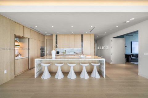 Copropriété à vendre à Miami Beach, Floride: 5 chambres, 562.99 m2 № 1830211 - photo 3