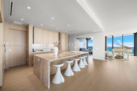Copropriété à vendre à Miami Beach, Floride: 5 chambres, 562.99 m2 № 1830211 - photo 4