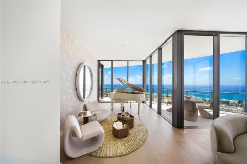 Copropriété à vendre à Miami Beach, Floride: 5 chambres, 562.99 m2 № 1830211 - photo 13