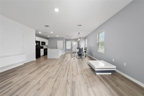 Touwnhouse à vendre à Kissimmee, Floride: 3 chambres, 173.73 m2 № 2280285 - photo 12
