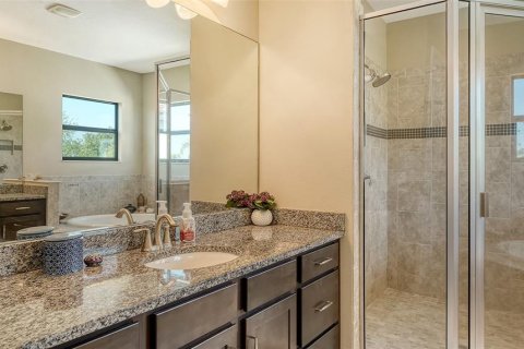 House in Bradenton, Florida 5 bedrooms, 332.22 sq.m. № 1609304 - photo 27