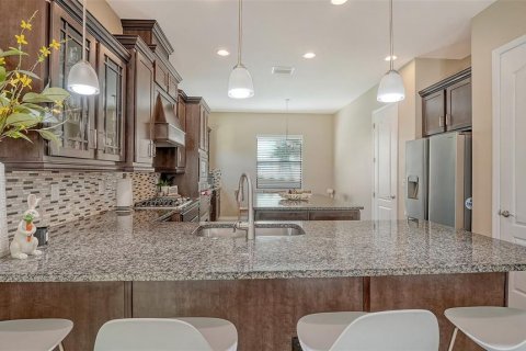 House in Bradenton, Florida 5 bedrooms, 332.22 sq.m. № 1609304 - photo 12