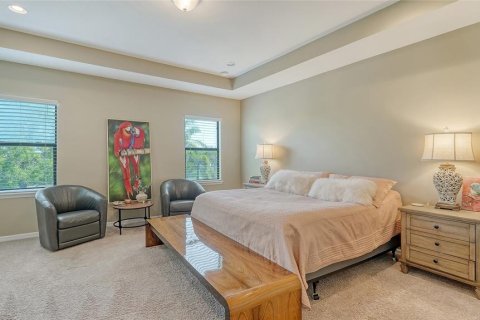 House in Bradenton, Florida 5 bedrooms, 332.22 sq.m. № 1609304 - photo 24