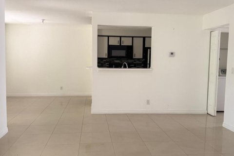 Condominio en Boynton Beach, Florida, 2 dormitorios  № 2244604