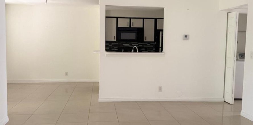 Condominio en Boynton Beach, Florida, 2 dormitorios  № 2244604