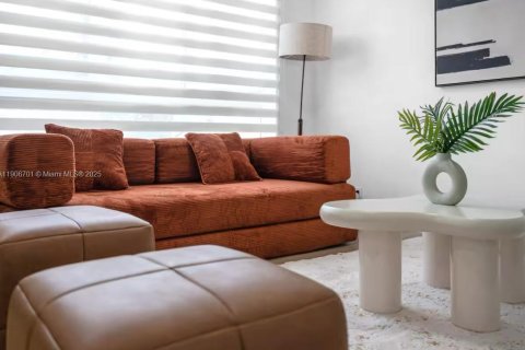 Снять в аренду кондоминиум в Майами, Флорида 2 спальни, № 1963233 - фото 4