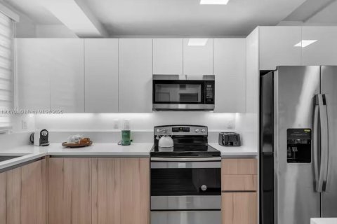 Снять в аренду кондоминиум в Майами, Флорида 2 спальни, № 1963233 - фото 7