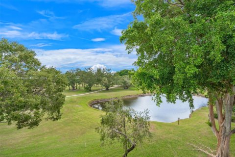 Copropriété à vendre à Margate, Floride: 2 chambres, 86.4 m2 № 1965286 - photo 3