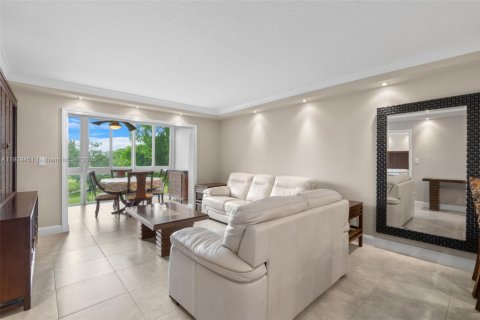 Copropriété à vendre à Margate, Floride: 2 chambres, 86.4 m2 № 1965286 - photo 8