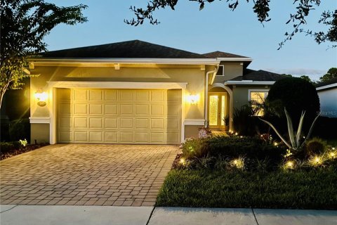 House in DeLand, Florida 3 bedrooms, 168.43 sq.m. № 2430464