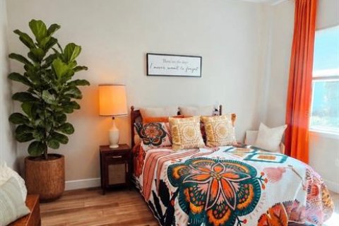 House in DeLand, Florida 3 bedrooms, 168.43 sq.m. № 2430464 - photo 21