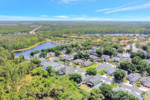 Casa en venta en Orlando, Florida, 4 dormitorios, 158.86 m2 № 1618089 - foto 2