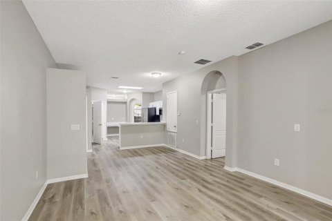 Casa en venta en Orlando, Florida, 4 dormitorios, 158.86 m2 № 1618089 - foto 3