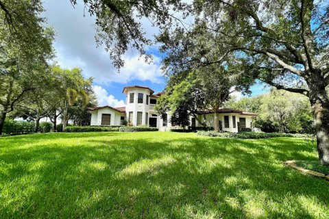 House in Wellington, Florida 4 bedrooms, 421.4 sq.m. № 2187318
