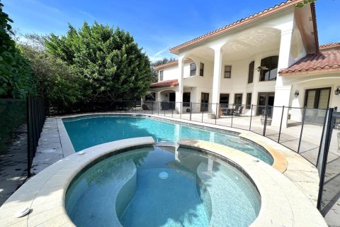 House in Wellington, Florida 4 bedrooms, 421.4 sq.m. № 2187318 - photo 13