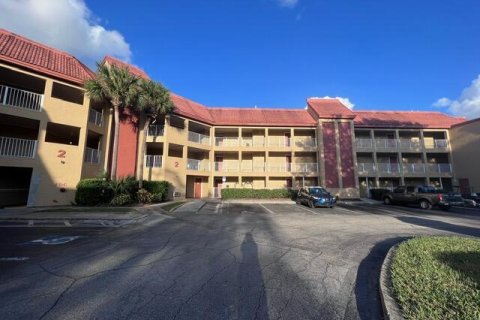 Copropriété à vendre à Orlando, Floride: 2 chambres, 74.88 m2 № 2147227 - photo 4
