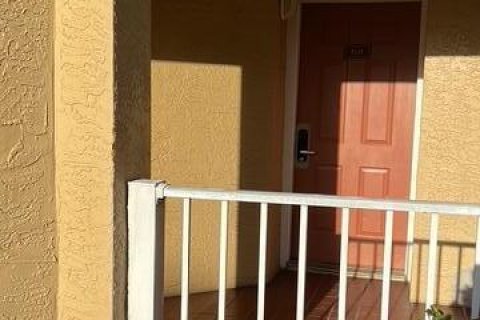 Copropriété à vendre à Orlando, Floride: 2 chambres, 74.88 m2 № 2147227 - photo 3