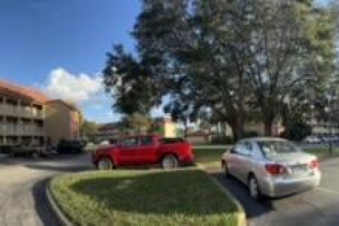 Copropriété à vendre à Orlando, Floride: 2 chambres, 74.88 m2 № 2147227 - photo 6