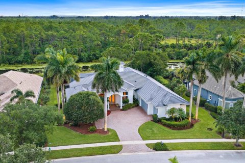 Casa en venta en West Palm Beach, Florida, 4 dormitorios, 346.8 m2 № 2340520 - foto 5